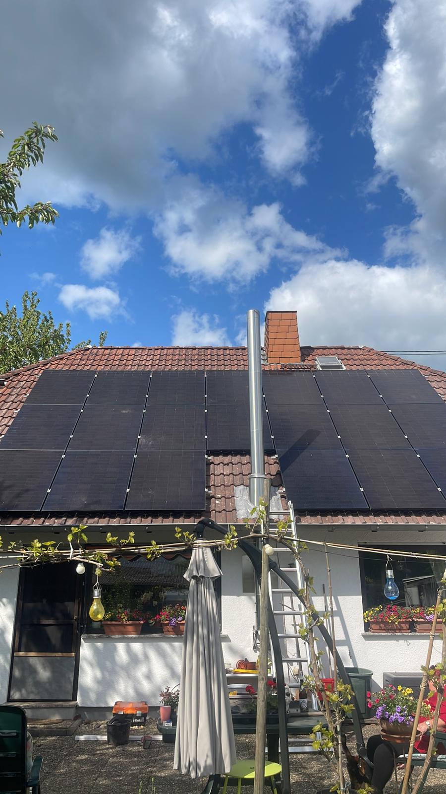 Einfamilienhaus mit PV-Anlage